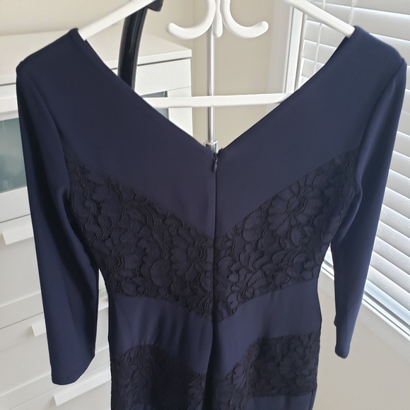 Lauren Ralph Lauren Lace Trim Jersey Dress - Picture 5 of 6